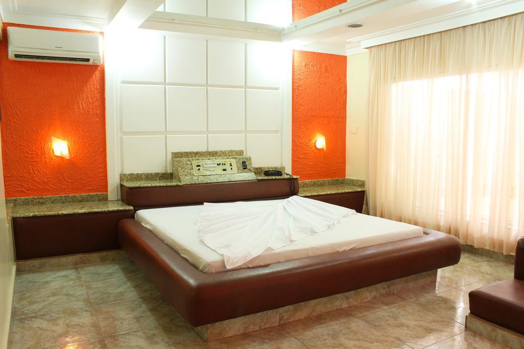 Medieval Motel E Hospedagem (Adults Only) Ribeirao Preto Exterior photo